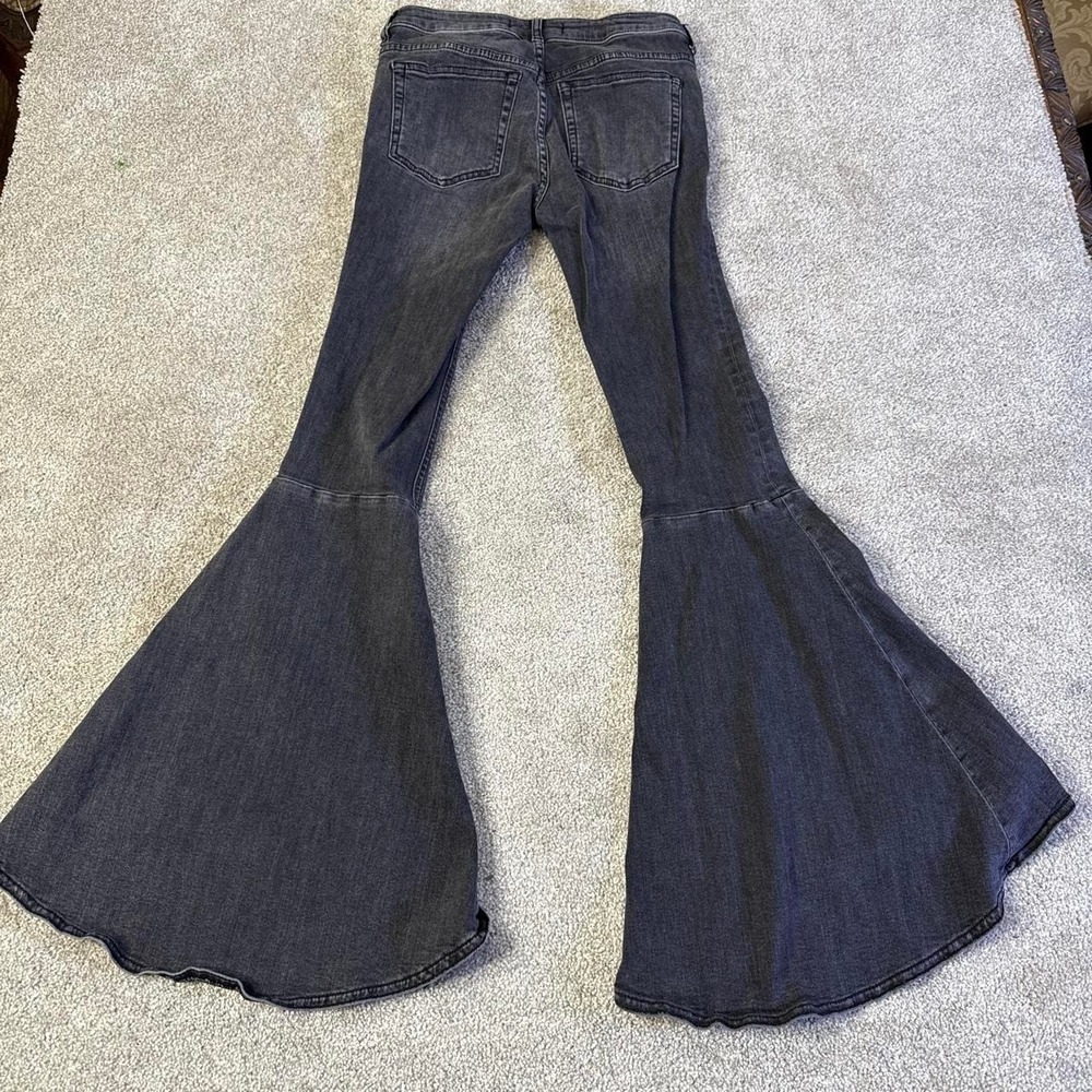 Free People Flare Jeans Women's 25 Charcoal Wash Distressed Denim - Picture 7 of 7